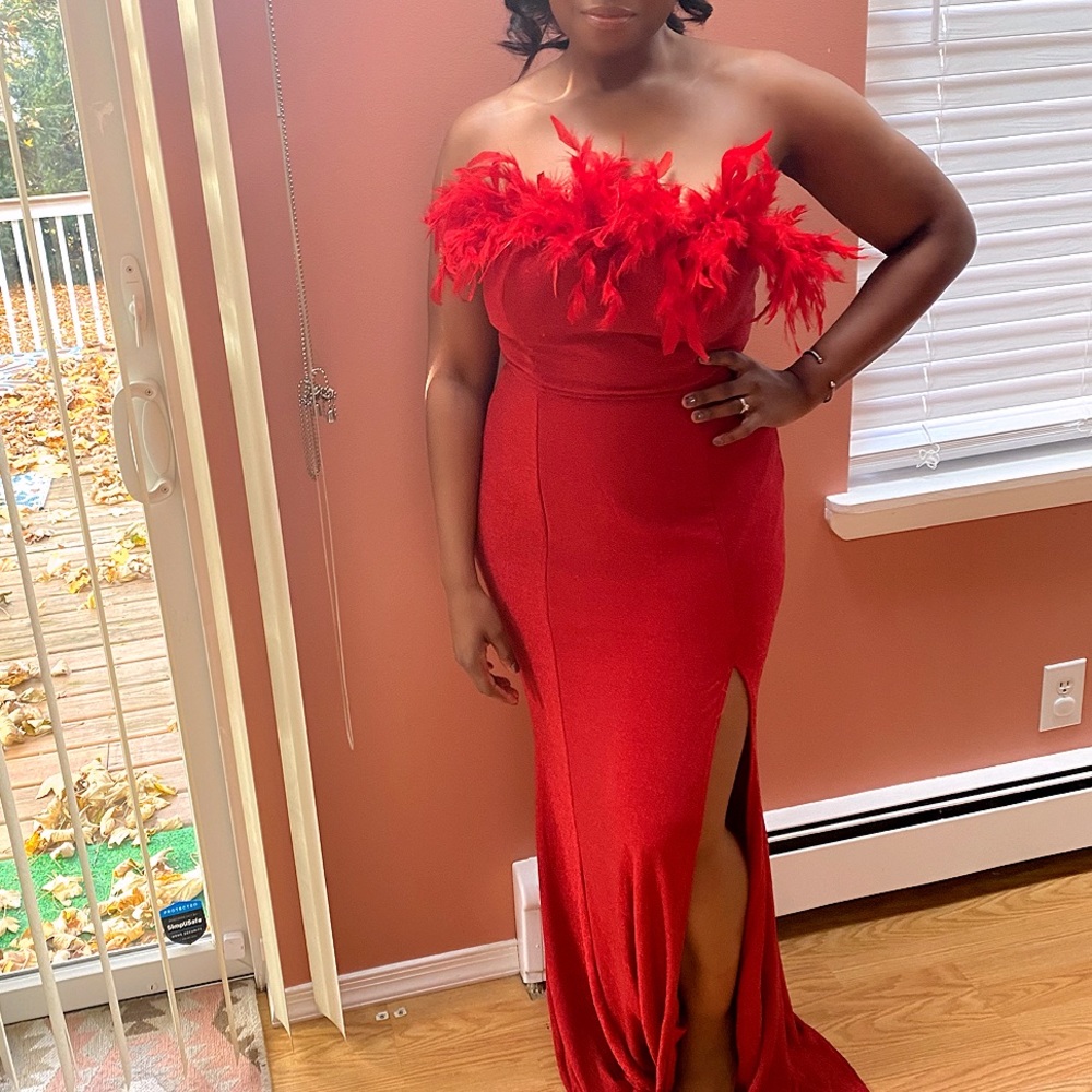 The perfect holiday red dress!